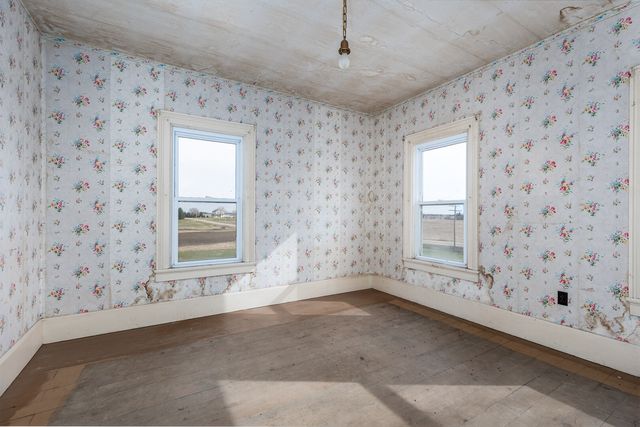 3865 E 1553rd Road, Earlville, IL 60518