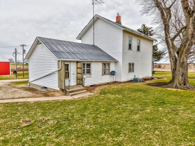 3865 E 1553rd Road, Earlville, IL 60518