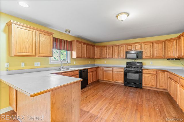 3948 Stoney Ridge Drive, Fort Gratiot Charter Township, MI 48059