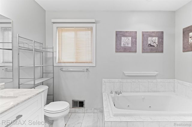 3948 Stoney Ridge Drive, Fort Gratiot Charter Township, MI 48059