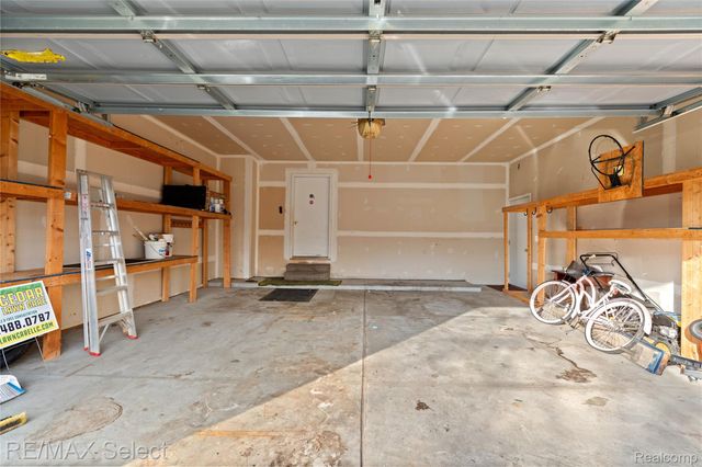 3948 Stoney Ridge Drive, Fort Gratiot Charter Township, MI 48059