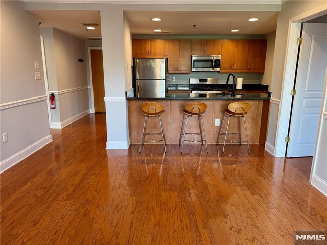 70 Adams Street 4A, Hoboken, NJ 07030