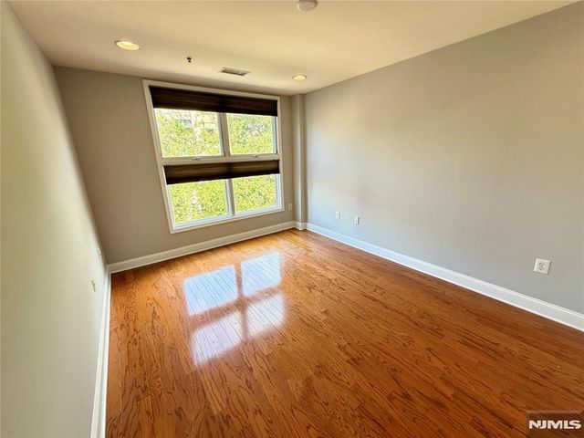 70 Adams Street 4A, Hoboken, NJ 07030