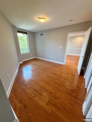 70 Adams Street 4A, Hoboken, NJ 07030