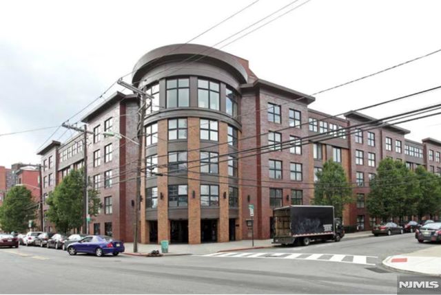 70 Adams Street 4A, Hoboken, NJ 07030