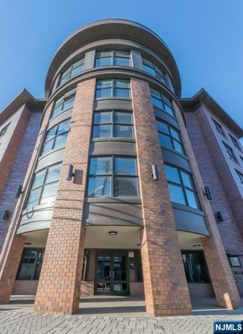 70 Adams Street 4A, Hoboken, NJ 07030