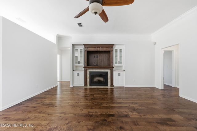 5255 CAMELOT FOREST Drive, Jacksonville, FL 32258