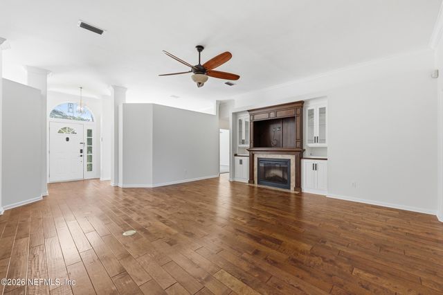 5255 CAMELOT FOREST Drive, Jacksonville, FL 32258