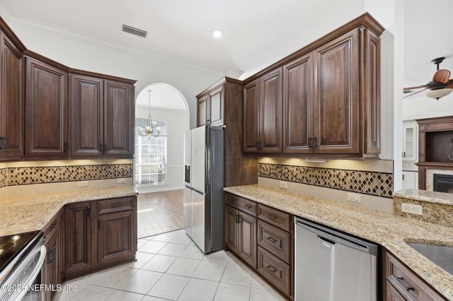 5255 CAMELOT FOREST Drive, Jacksonville, FL 32258