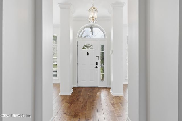 5255 CAMELOT FOREST Drive, Jacksonville, FL 32258