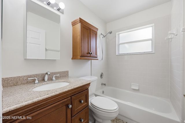 5255 CAMELOT FOREST Drive, Jacksonville, FL 32258