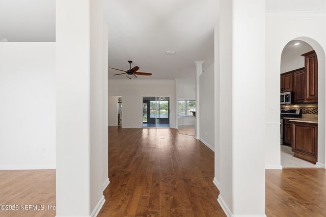 5255 CAMELOT FOREST Drive, Jacksonville, FL 32258