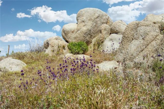 5550 Carlsbad Avenue, Yucca Valley, CA 92284