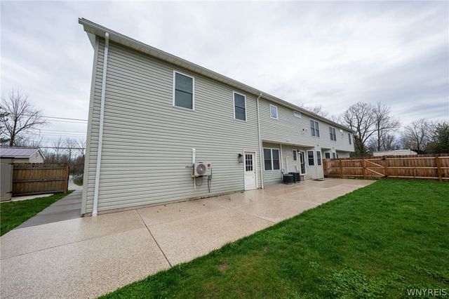 5233 Scranton Road, Hamburg, NY 14075