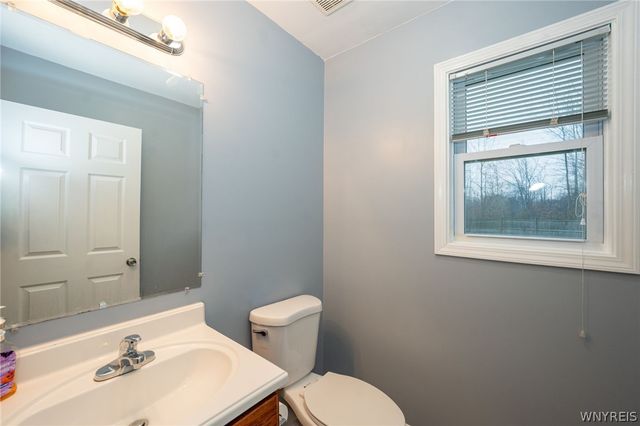 5233 Scranton Road, Hamburg, NY 14075
