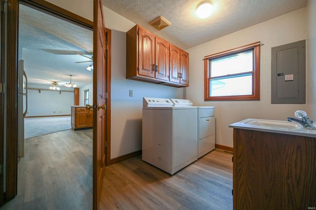 2132 LYNN Drive, Kokomo, IN 46902