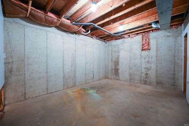 2132 LYNN Drive, Kokomo, IN 46902