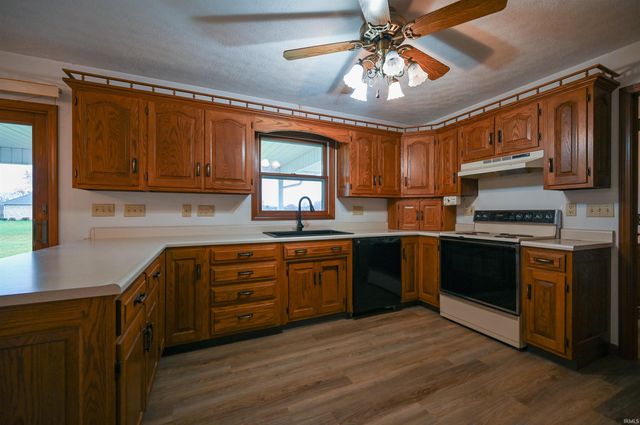 2132 LYNN Drive, Kokomo, IN 46902