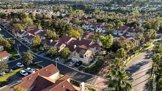 21944 Bahamas 56, Mission Viejo, CA 92692