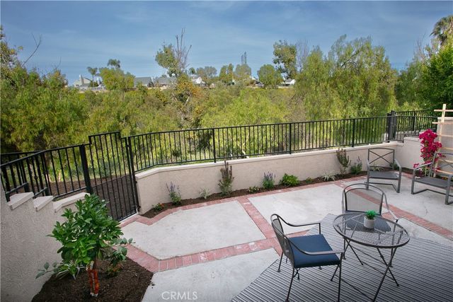 21944 Bahamas 56, Mission Viejo, CA 92692
