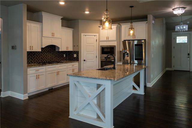 1010 Silver Maple Street, Centerton, AR 72719