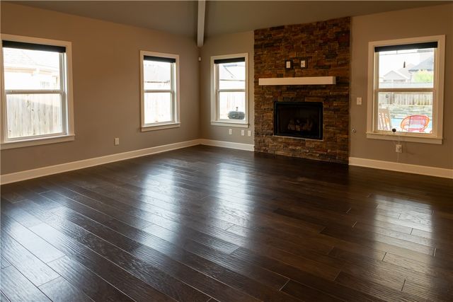 1010 Silver Maple Street, Centerton, AR 72719