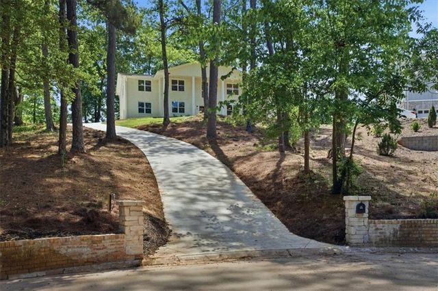 2831 Bettis Court, Marietta, GA 30066