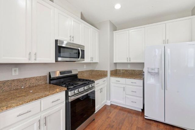 877 lavastone Dr, Lincoln, CA 95648