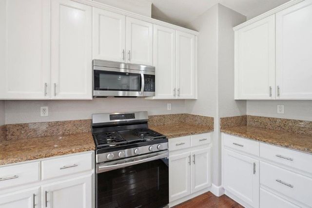 877 lavastone Dr, Lincoln, CA 95648