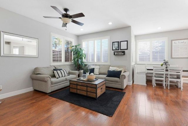 877 lavastone Dr, Lincoln, CA 95648