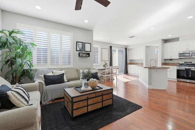 877 lavastone Dr, Lincoln, CA 95648