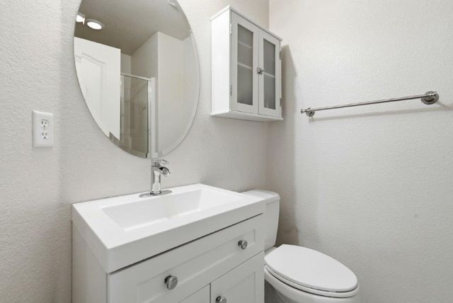 877 lavastone Dr, Lincoln, CA 95648