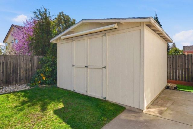 877 lavastone Dr, Lincoln, CA 95648