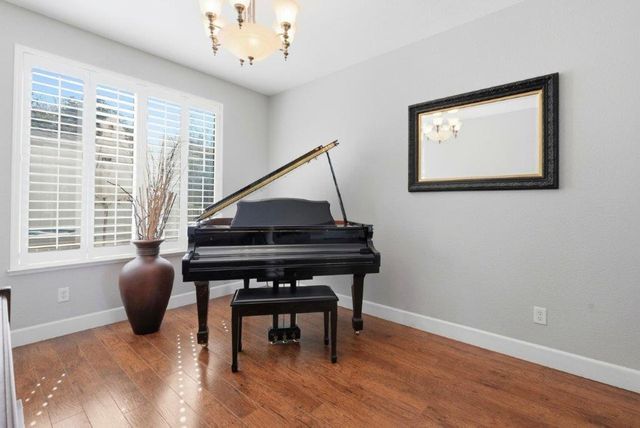 877 lavastone Dr, Lincoln, CA 95648