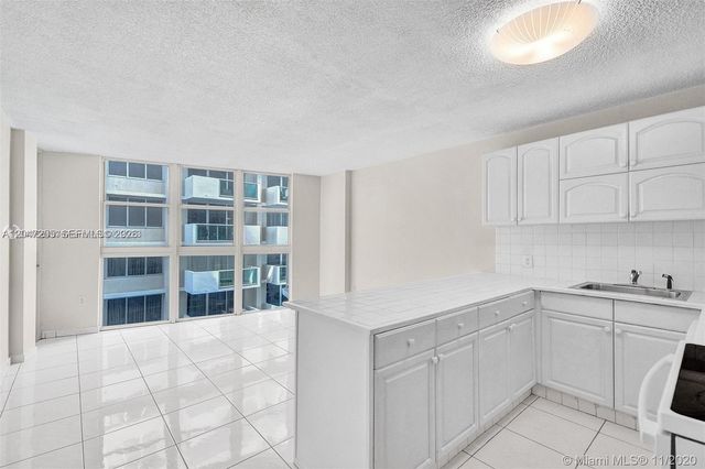 1228 West Ave 613, Miami Beach, FL 33139