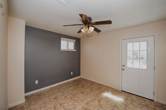 710 6th Street, San Leon, TX 77539