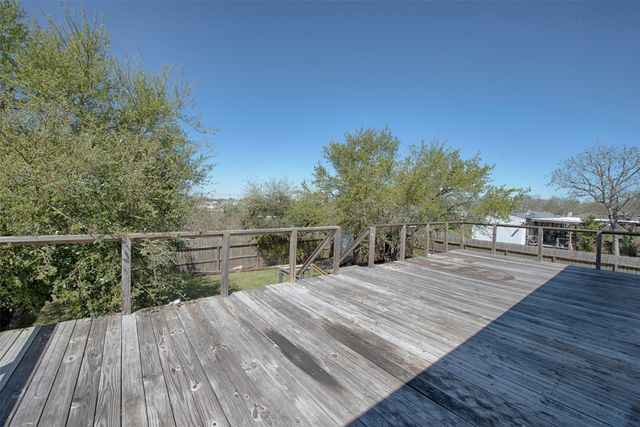 710 6th Street, San Leon, TX 77539