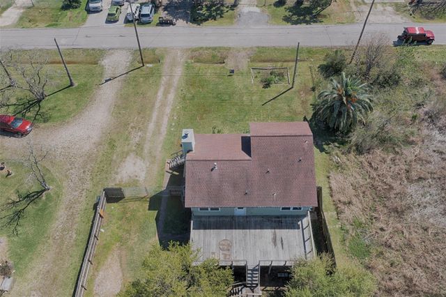 710 6th Street, San Leon, TX 77539