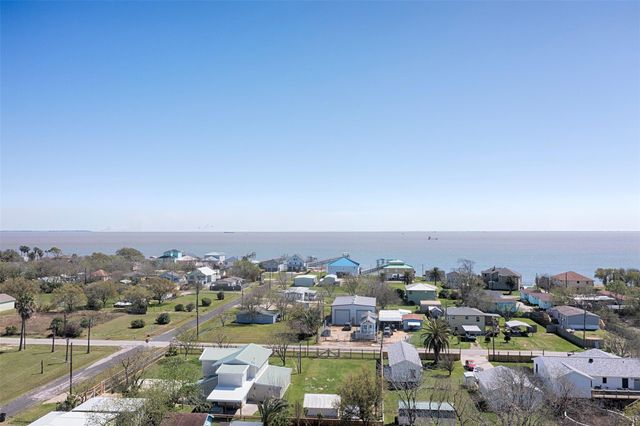 710 6th Street, San Leon, TX 77539