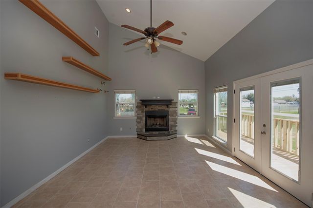 710 6th Street, San Leon, TX 77539