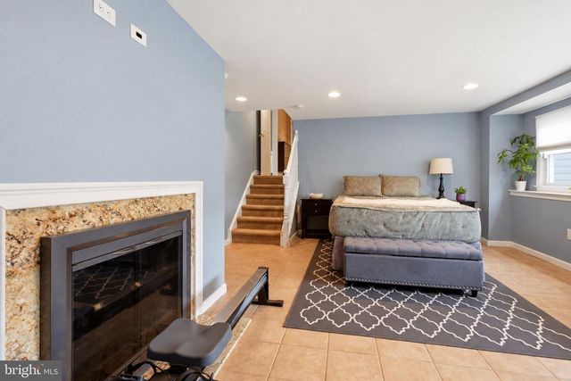 818 HILLTOP RD, Cinnaminson, NJ 08077