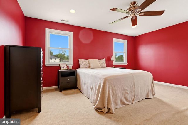 818 HILLTOP RD, Cinnaminson, NJ 08077