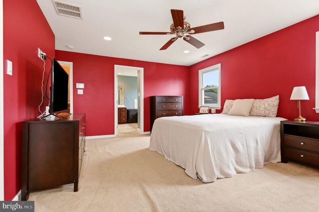 818 HILLTOP RD, Cinnaminson, NJ 08077