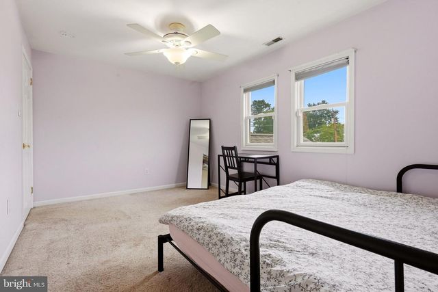 818 HILLTOP RD, Cinnaminson, NJ 08077