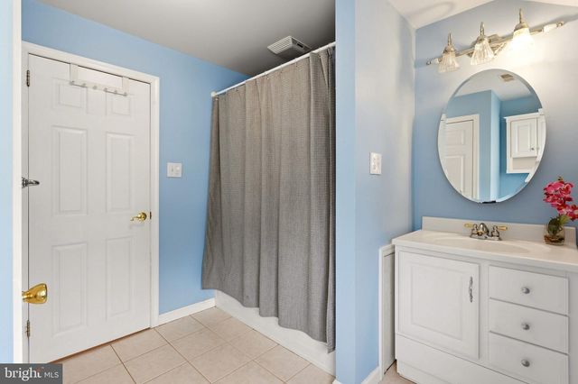 818 HILLTOP RD, Cinnaminson, NJ 08077