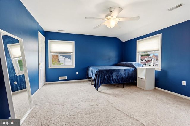 818 HILLTOP RD, Cinnaminson, NJ 08077