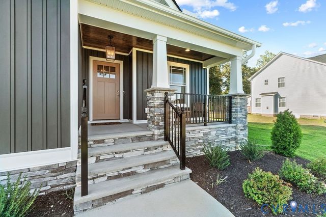 10472 Meyers Park Dr, Ashland, VA 23005