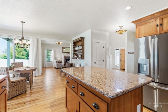 11470 S Cross Slope Pl., Nampa, ID 83686
