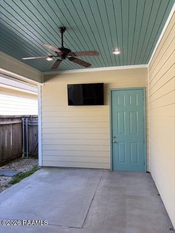 122 Stonehurst Drive, Youngsville, LA 70592