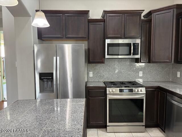 122 Stonehurst Drive, Youngsville, LA 70592